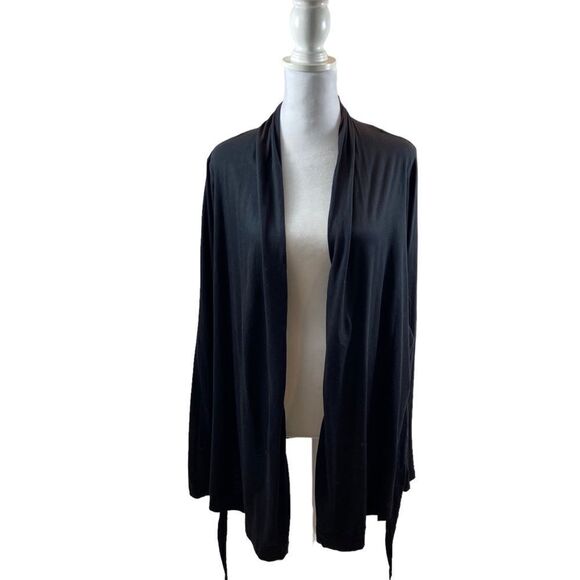 New without Tags Velvet by Graham & Spencer Black Belted Open Front Blouse Med - Picture 5 of 10